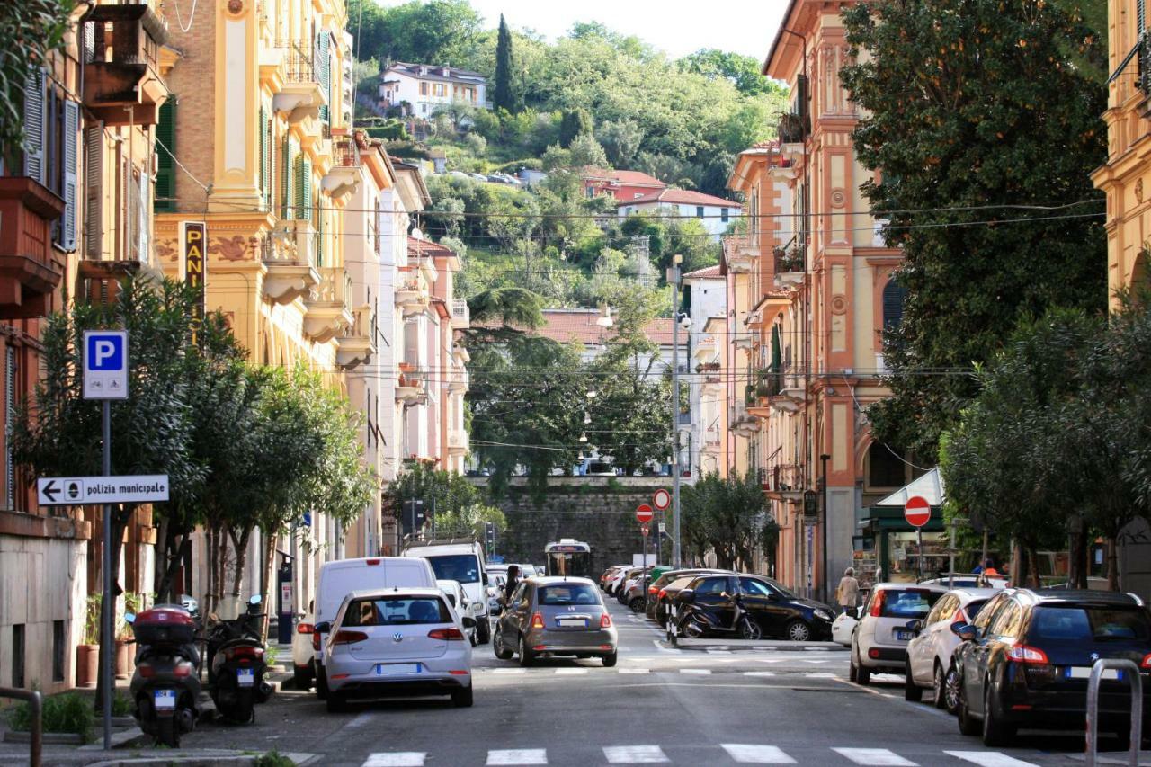 Via Venezia 76 Hotel La Spezia Exterior photo